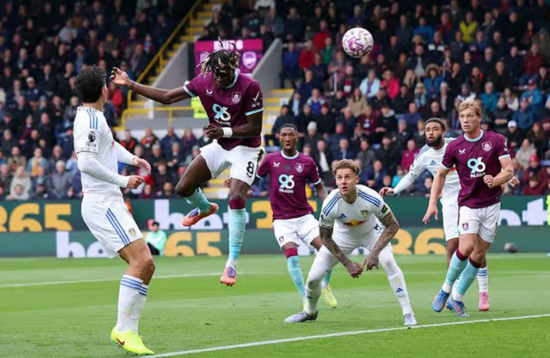 Burnley vs Leeds United (21:00 – 18/10) | Xem lại trận đấu