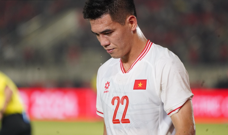 thang-lao-nhung-chua-thuyet-phuc-tuyen-viet-nam-bi-cdv-che-nhat-va-reo-ten-tien