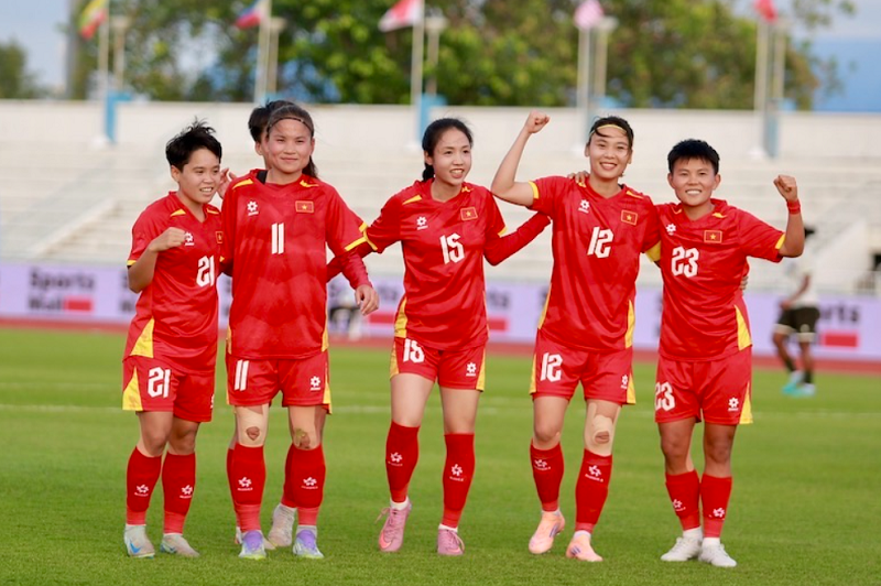 HLV Mai Đức Chung tự hào sau chiến thắng, nhấn mạnh tinh thần chiến đấu mạnh mẽ của tuyển nữ Việt Nam